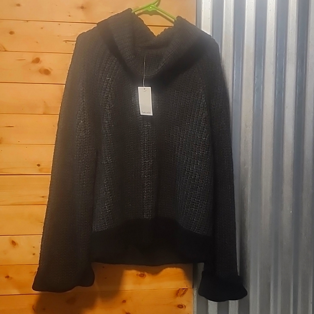 NWT Splendid Sweatshirt size Large
